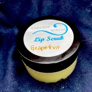 Handcrafted grapefruit scented 1oz lip scrub by Radiant Waves